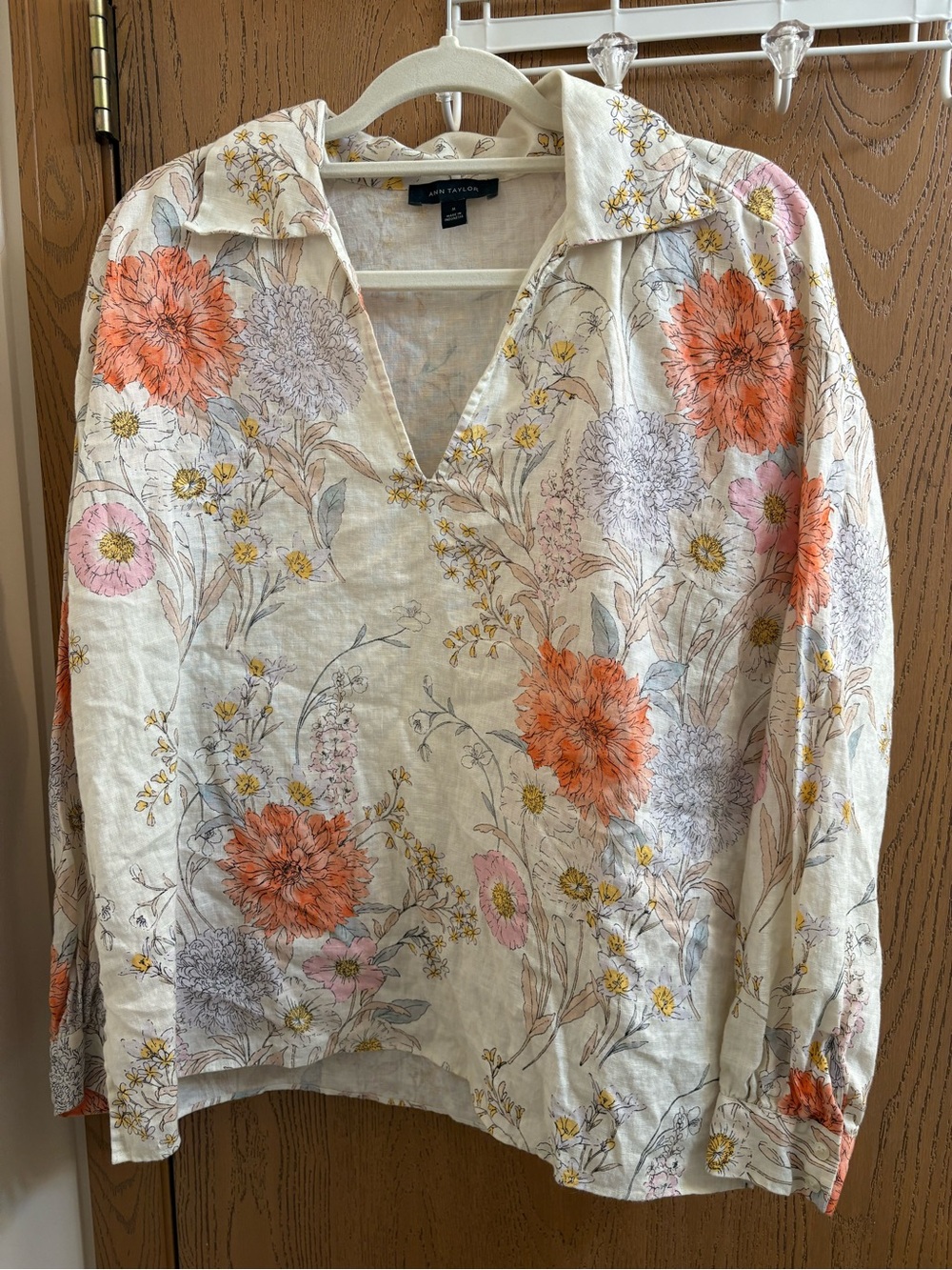 Ann Taylor White Floral Linen Long-Sleeve V-Neck Top